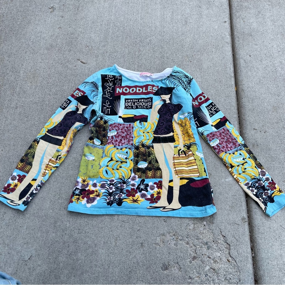 Y2K graphic shirt
